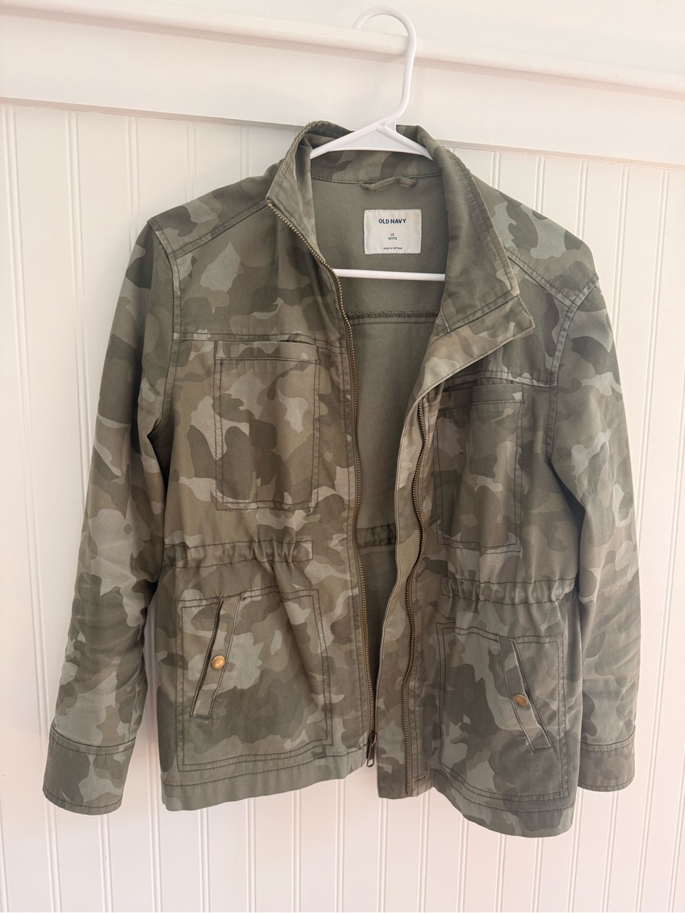 Old Navy Olive Camo Utility Jacket. petite xs,